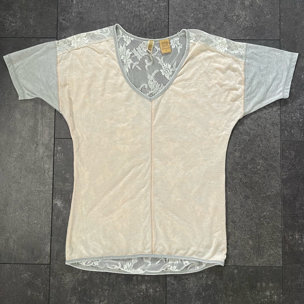 BKE Light Pink/Lace Shirt
